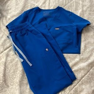 Figs Royal blue scrub set
